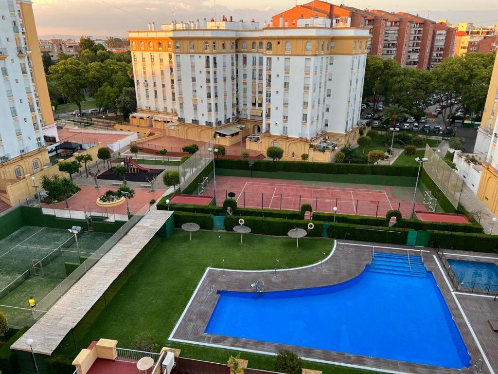 Luxury Apartment In Seville With Pool 외부 사진